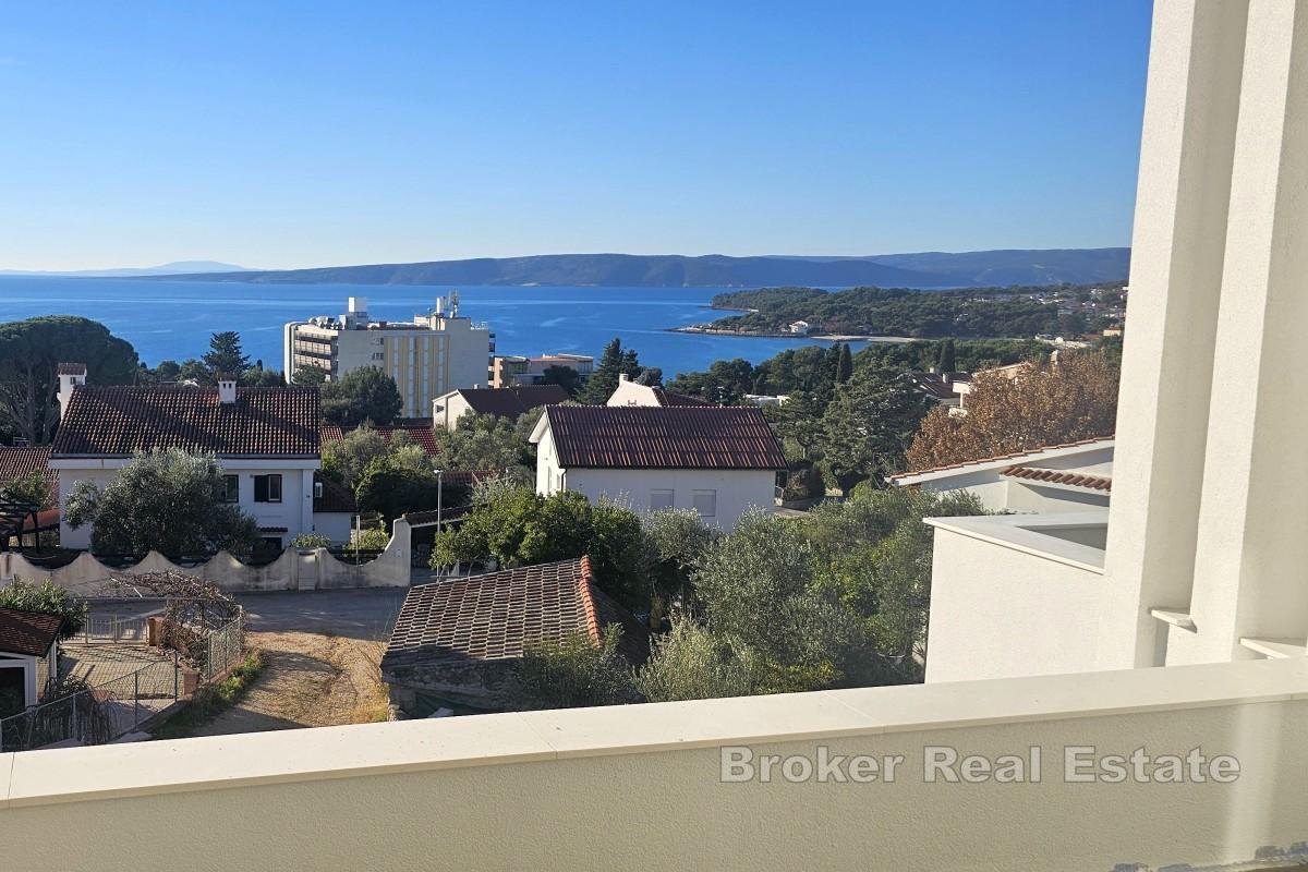 Appartamento duplex con vista mare