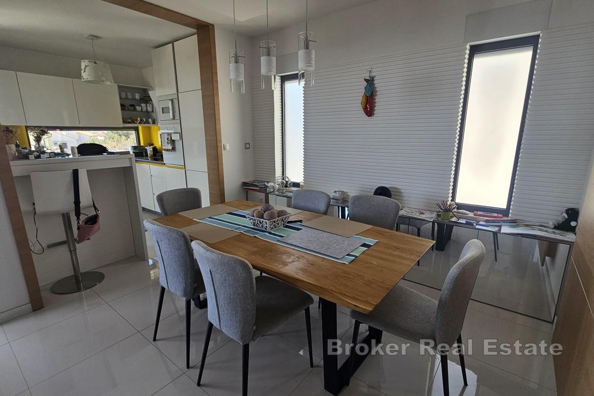 Luksusowy penthouse blisko morza