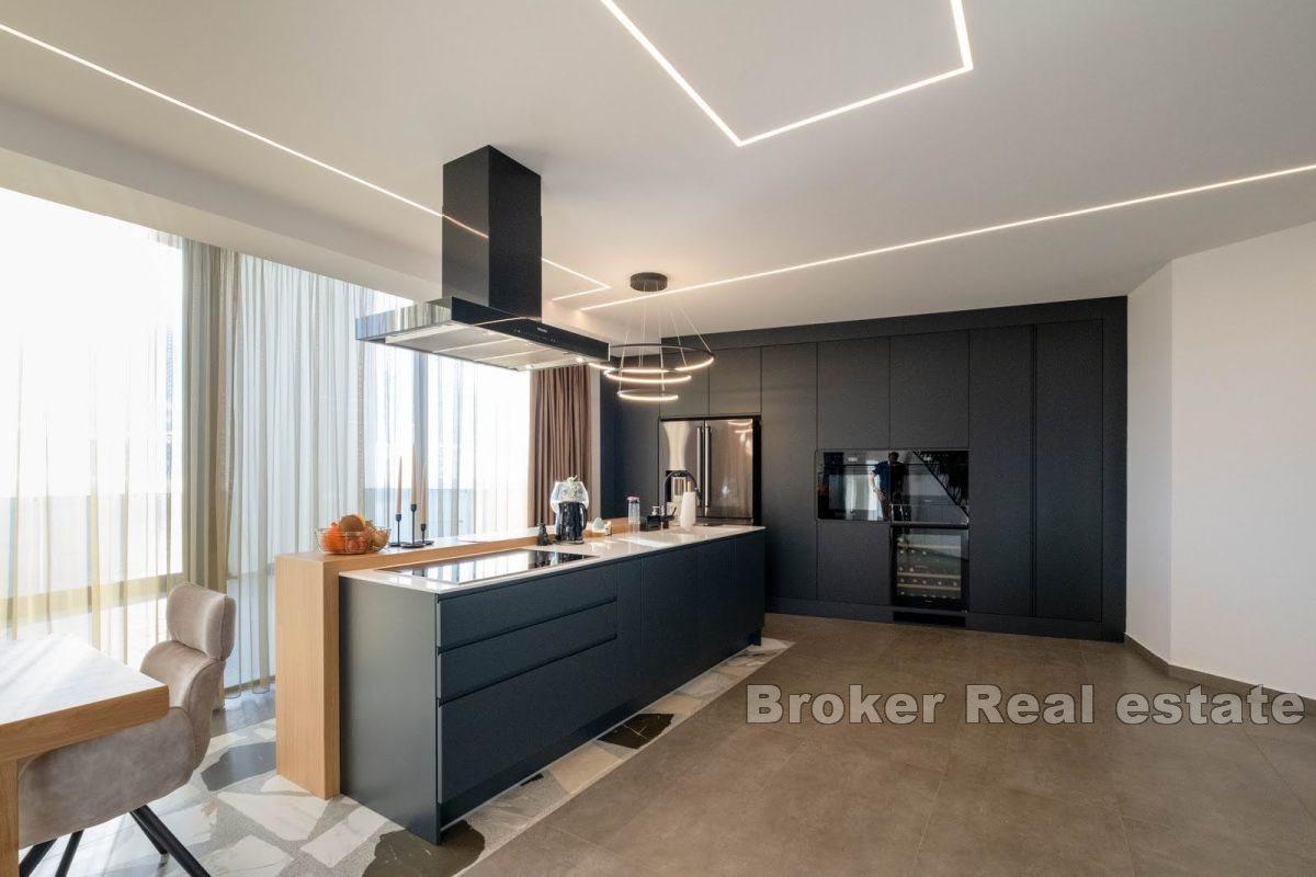 Luxus-Penthouse mit Meerblick