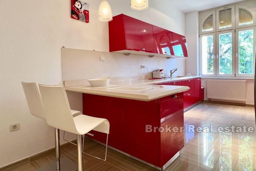 Luxusní apartmán ve vile u moře
