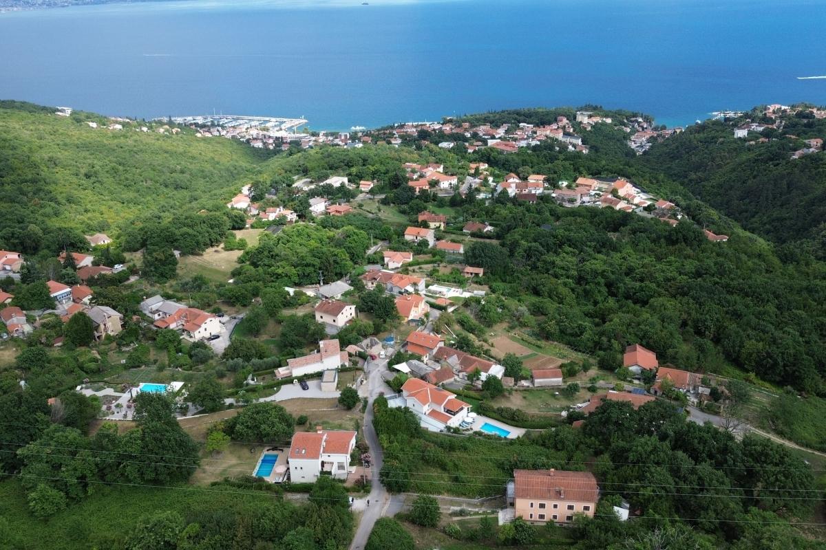Terrain constructible dans un emplacement privilégié
