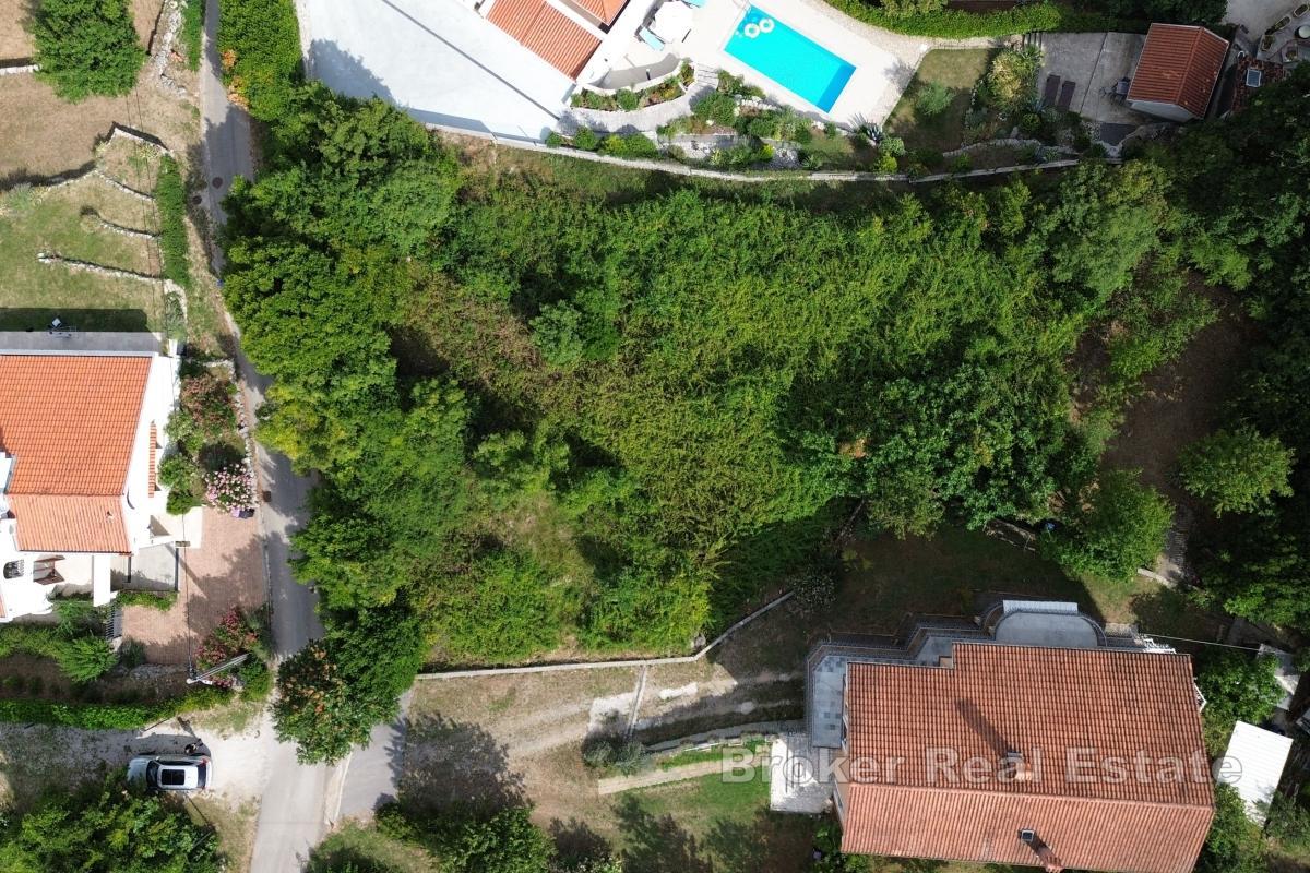 Terrain constructible dans un emplacement privilégié