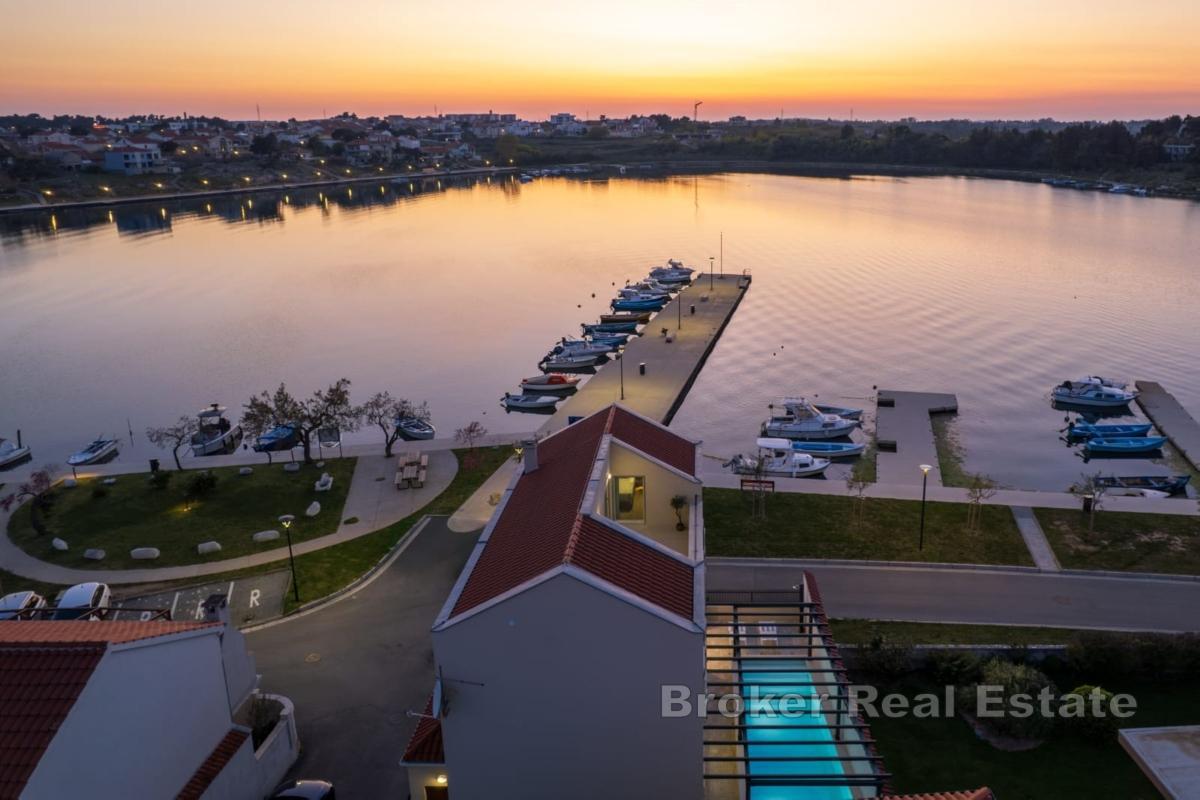 Luxusvilla mit Swimmingpool
