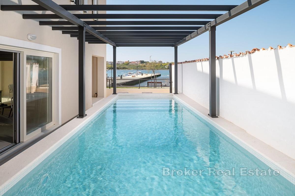 Luxusvilla mit Swimmingpool
