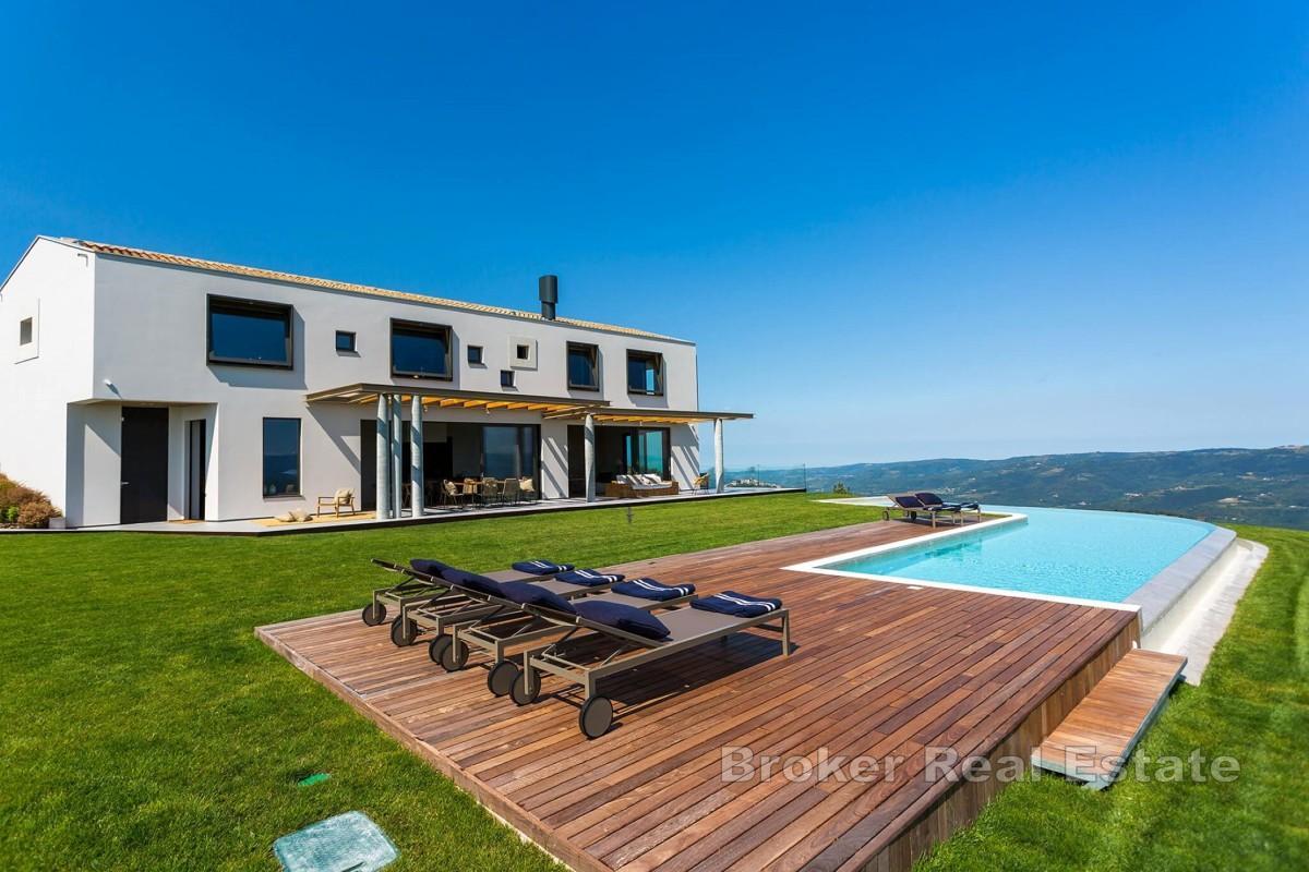 Luxusní vila s pozemkem a panoramatickým výhledem
