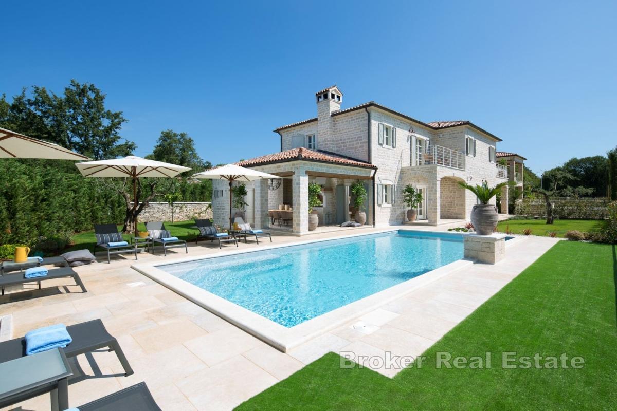 Luxusvilla mit Pool