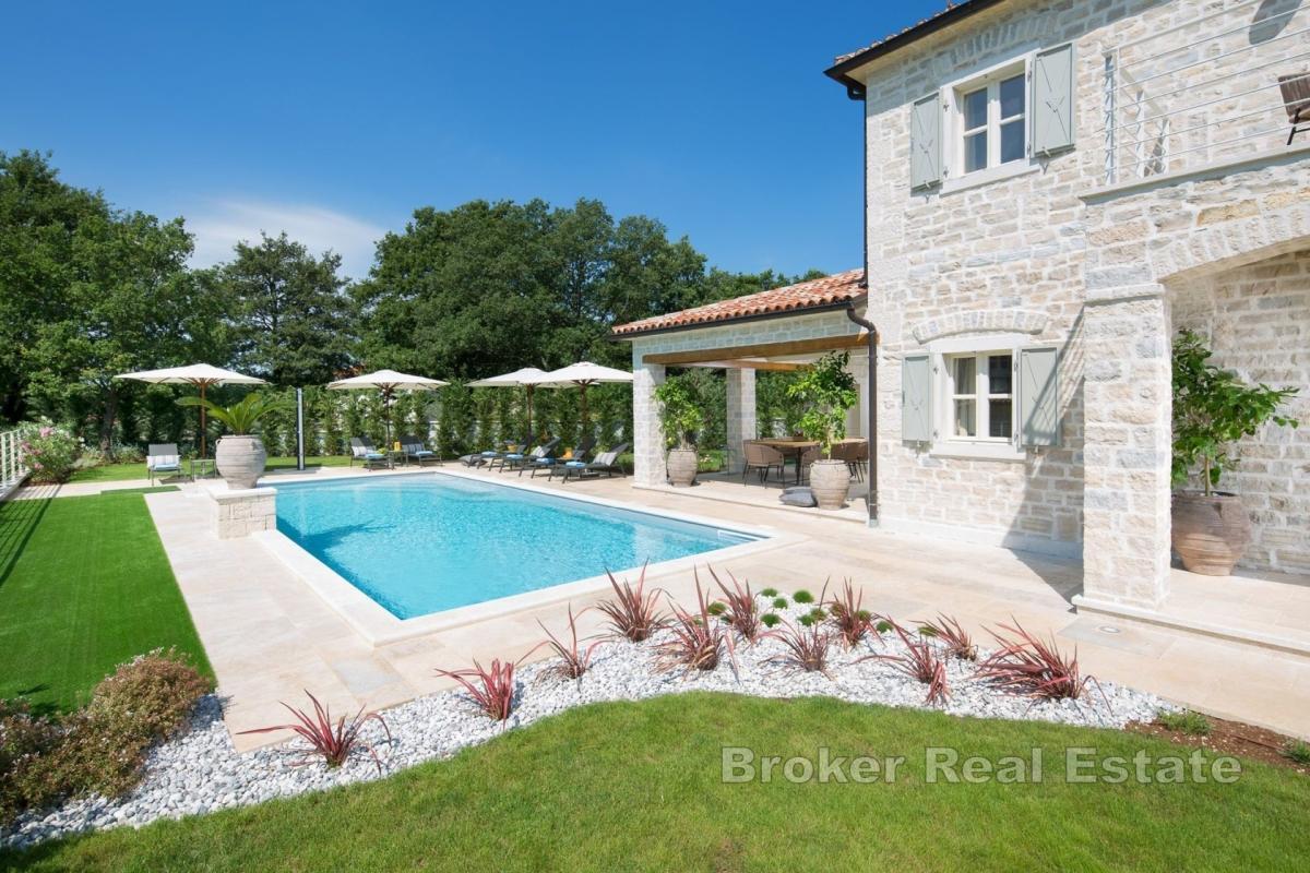Luxusvilla mit Pool
