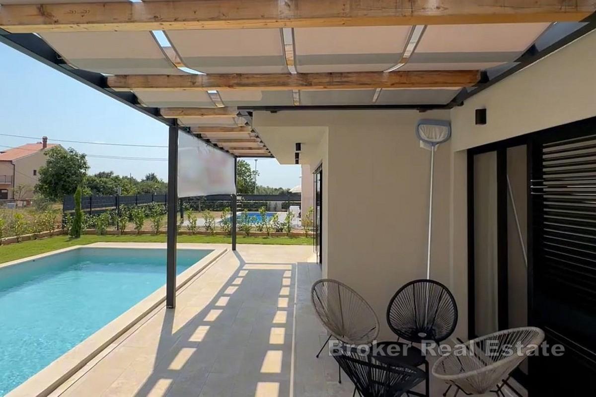 Moderne Villa mit Pool