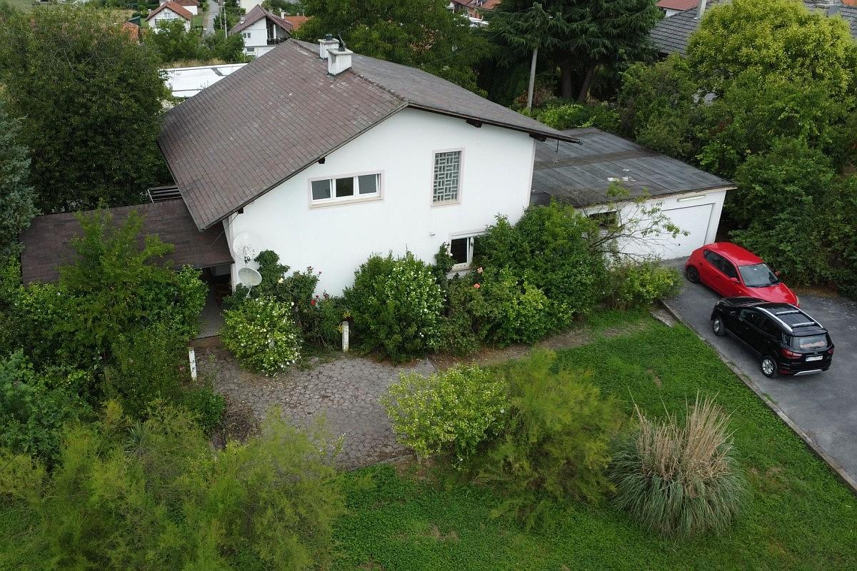 001-1026-39-Zagreb-area-family-estate-with-house-and-orchard-for-sale