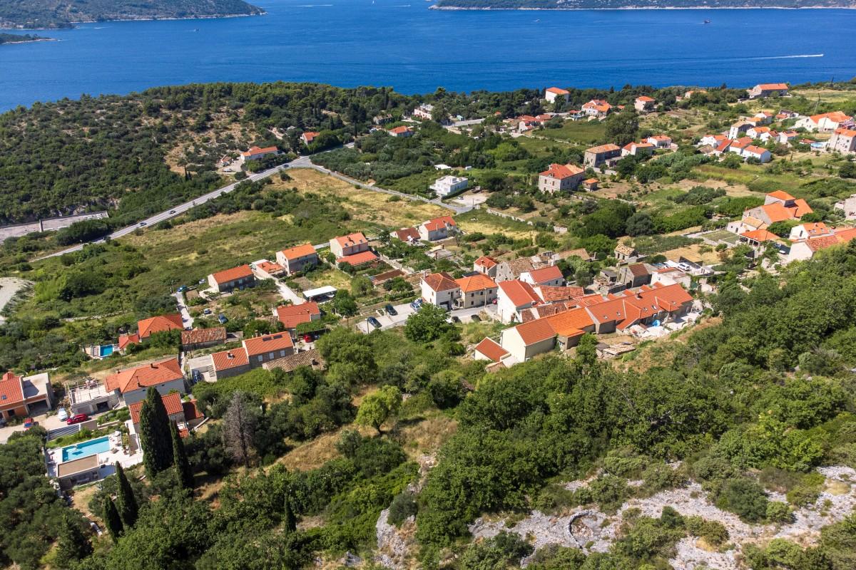 Terreno edificabile con vista mare