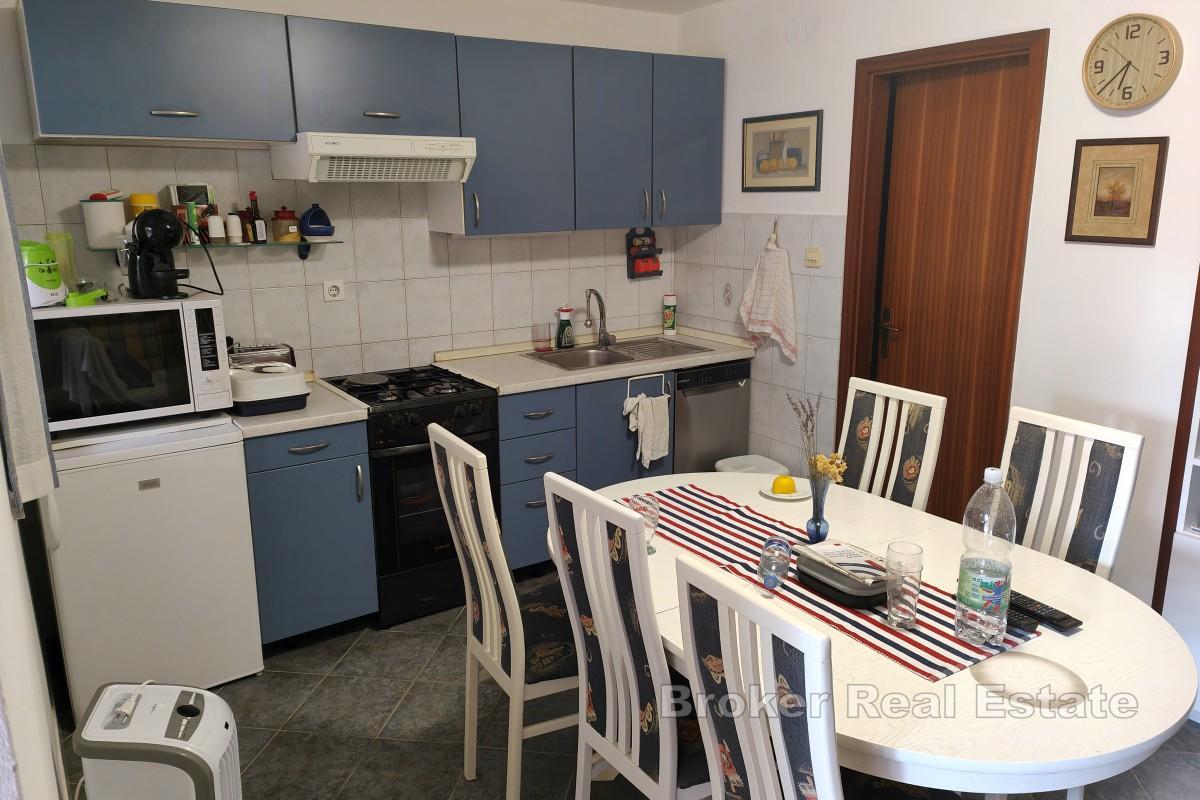 Samostojeća kuća s dva stana