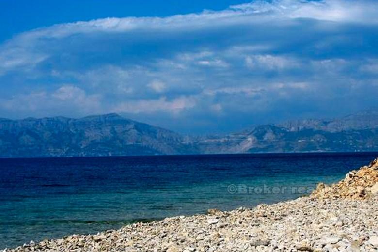 Building plot, second row to the sea