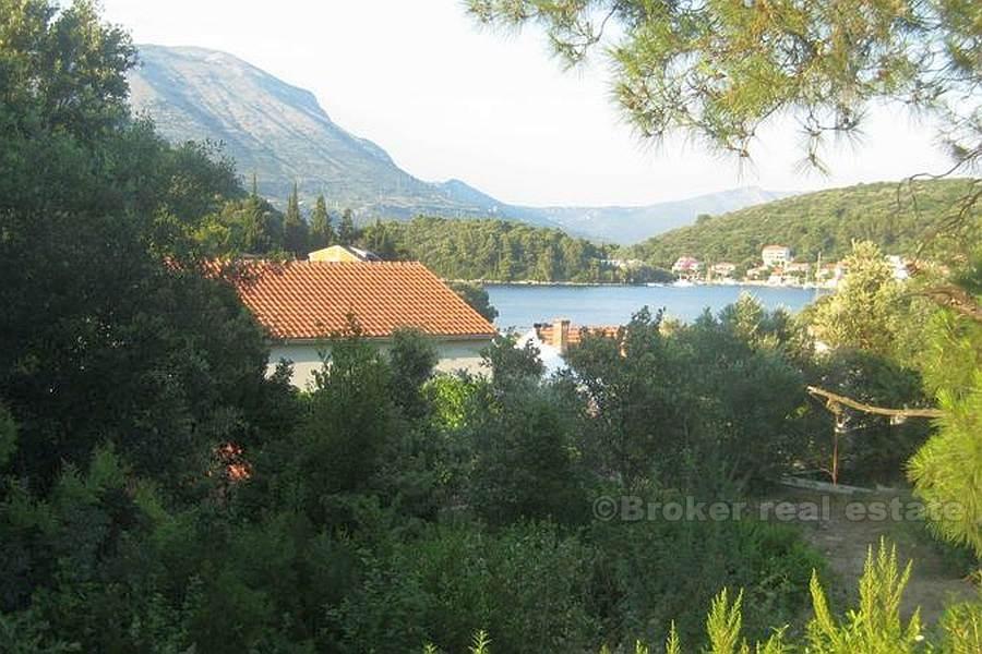 Terrain à bâtir, à 65 mètres de la mer, à vendre