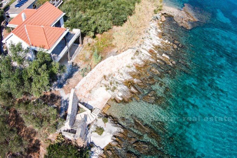 Maison / Villa première rangée de la mer, à vendre