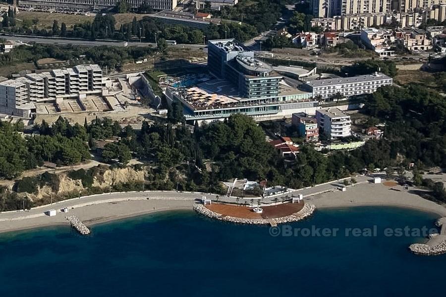 Terreno edificabile con vista mare
