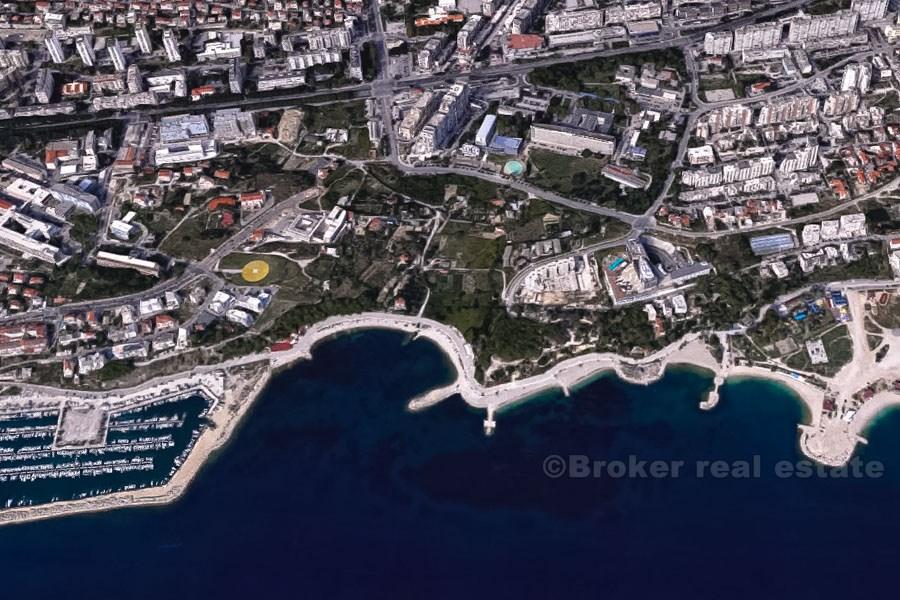 Terreno edificabile con vista mare