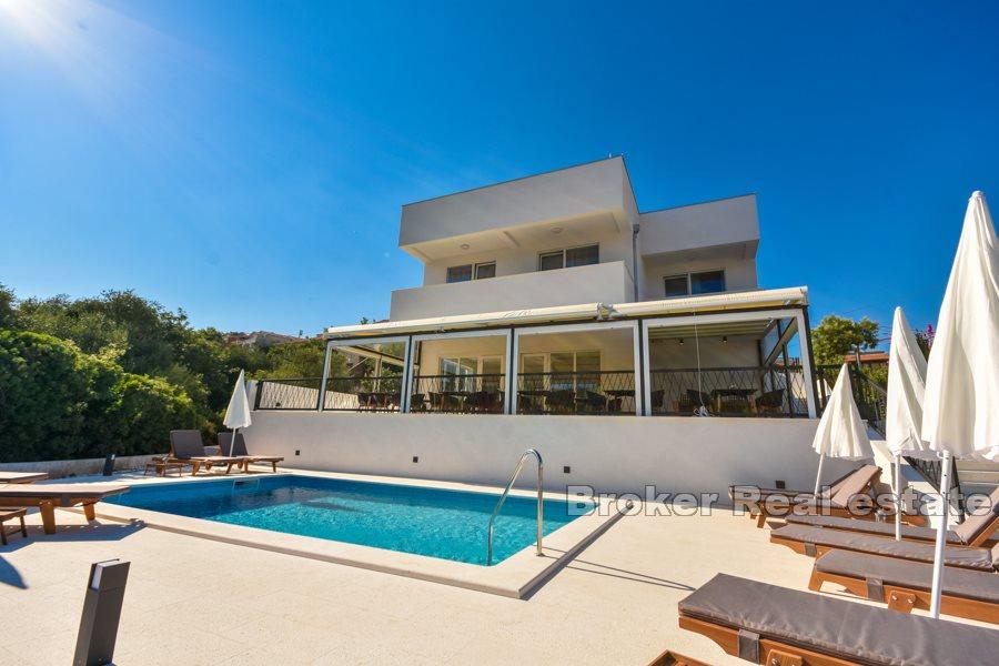 Luxusvilla mit Pool