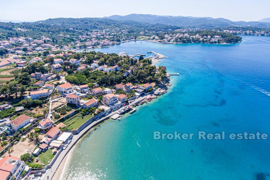 Luxury villa by the sea, under construction