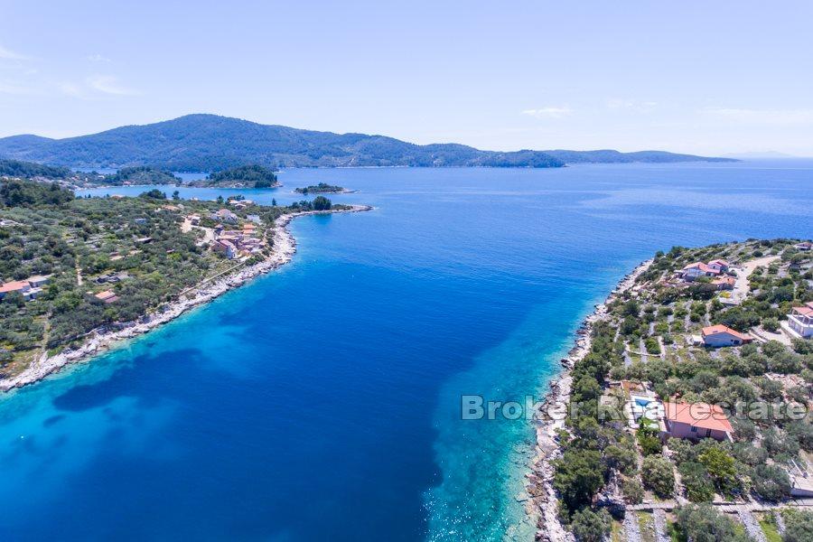 Beau terrain constructible en bord de mer