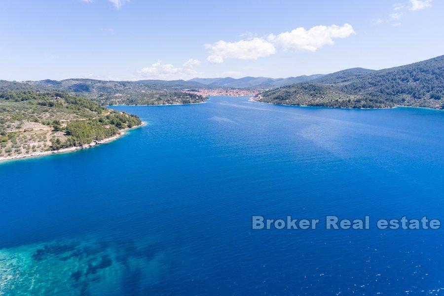 Beau terrain constructible en bord de mer