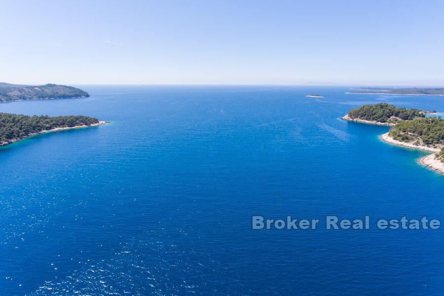 Beau terrain constructible en bord de mer