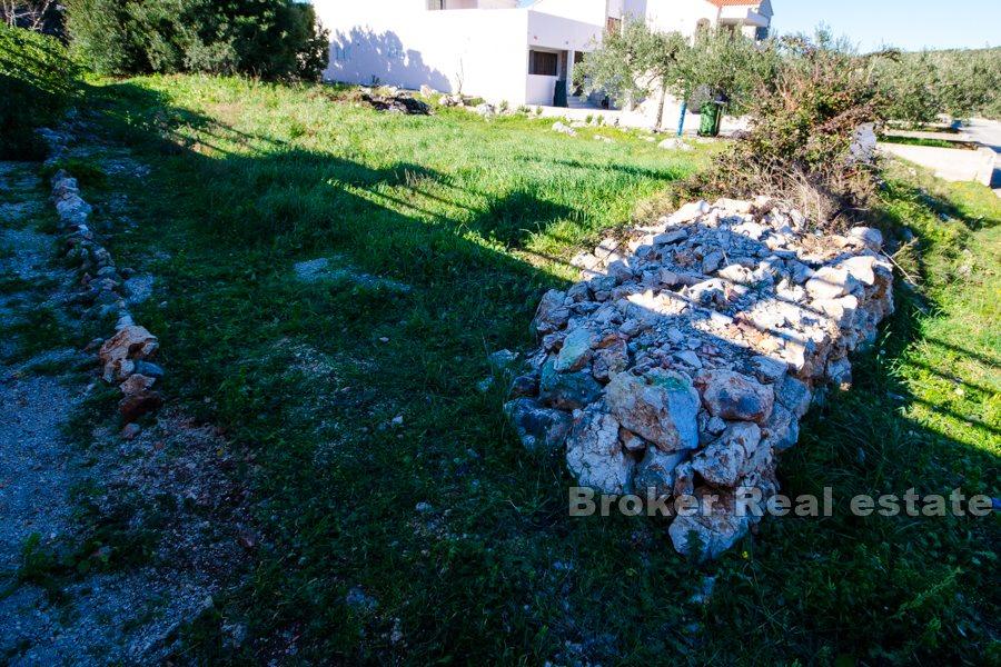 Terreno edificabile in prima fila al mare
