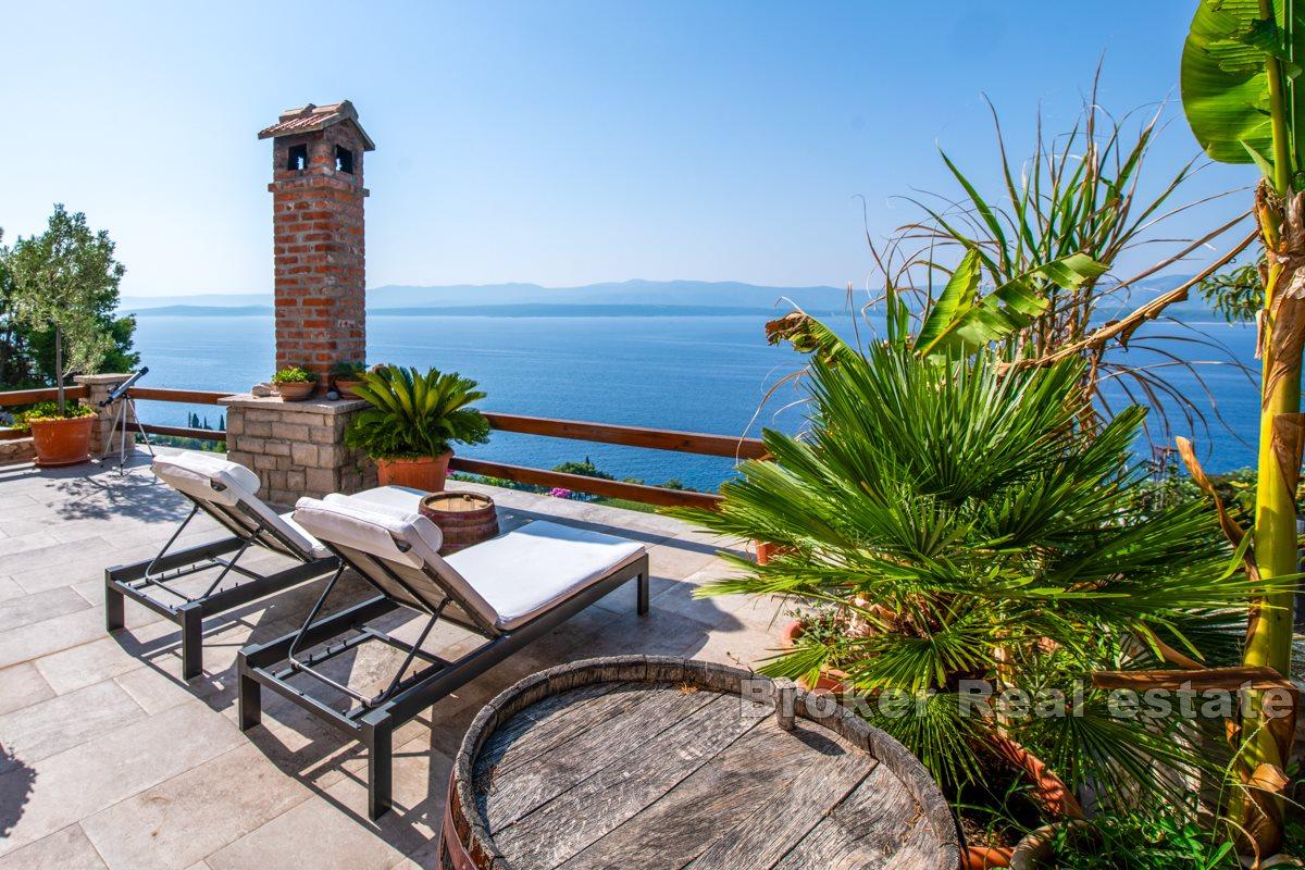 Charming stone house in a prestigious location