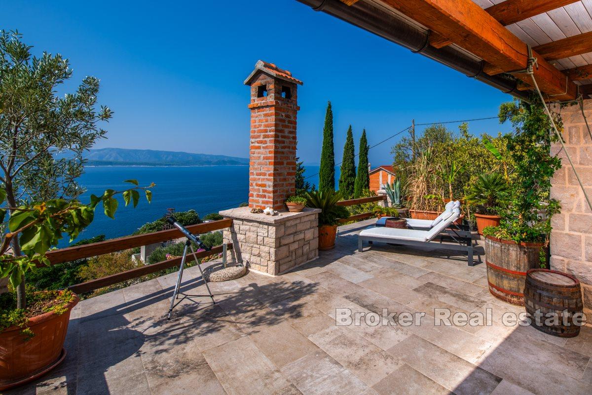 Charming stone house in a prestigious location