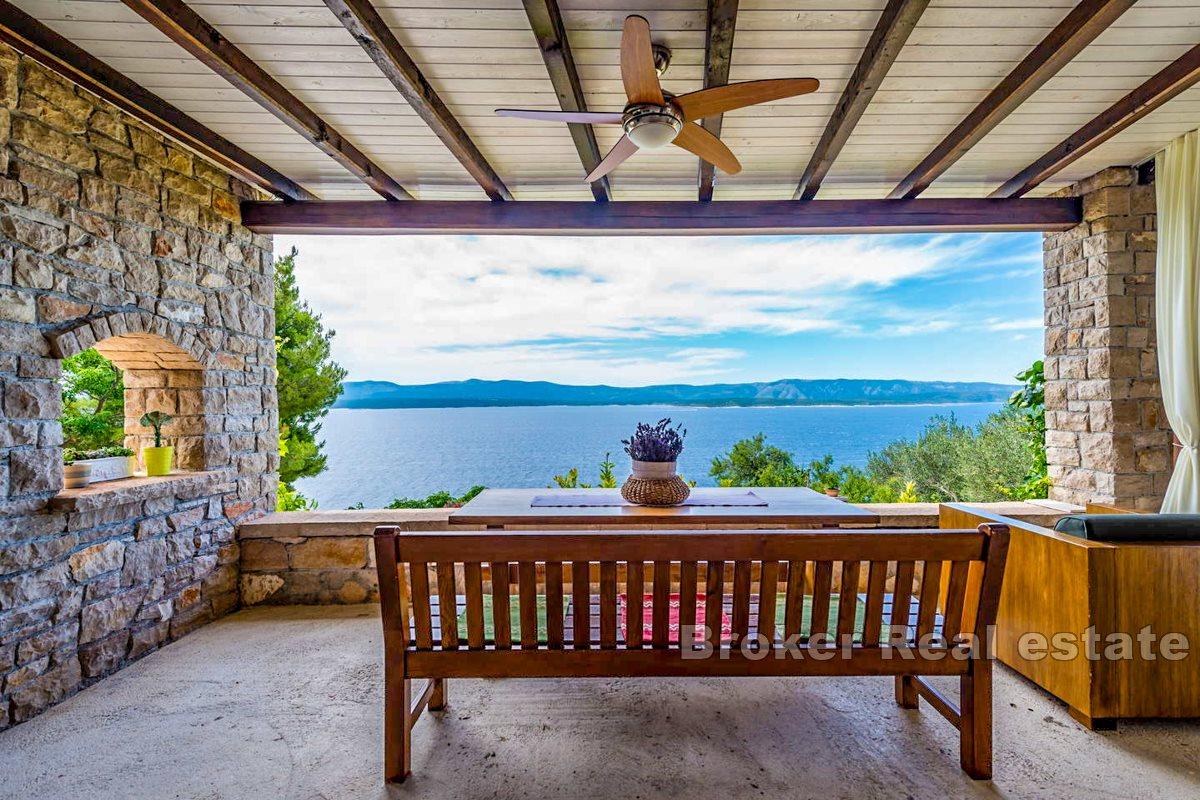 Charming stone house in a prestigious location
