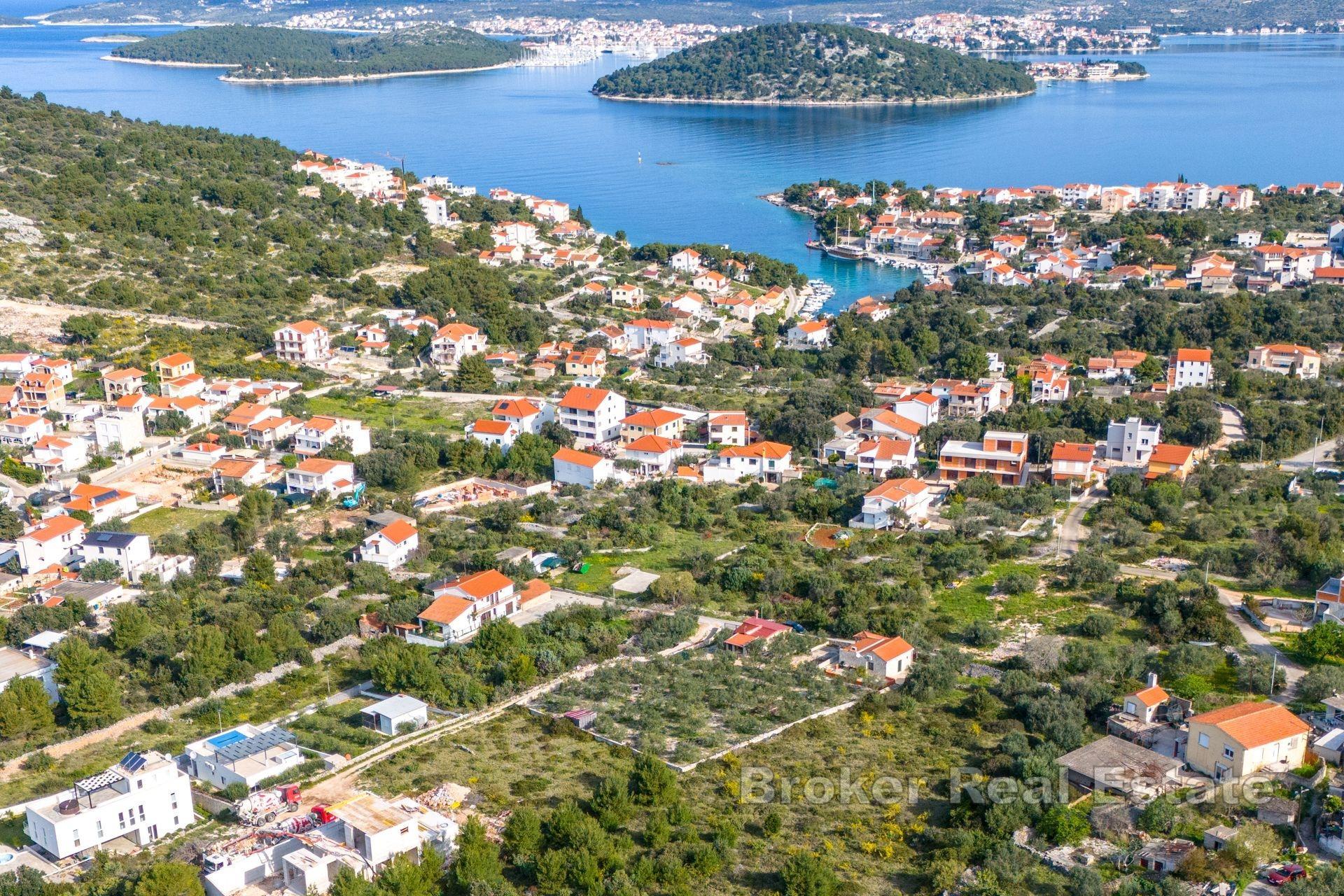 Terreno edificabile con vista mare aperta