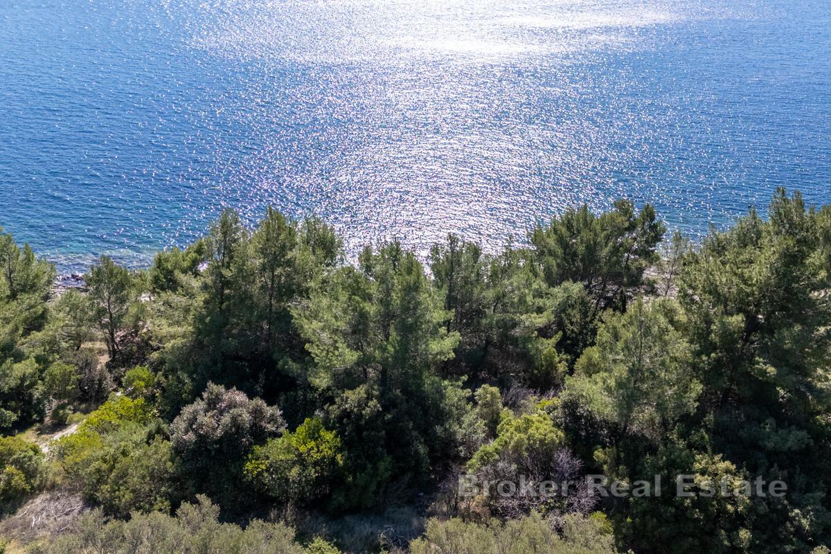 Terrain constructible exceptionnel en bord de mer
