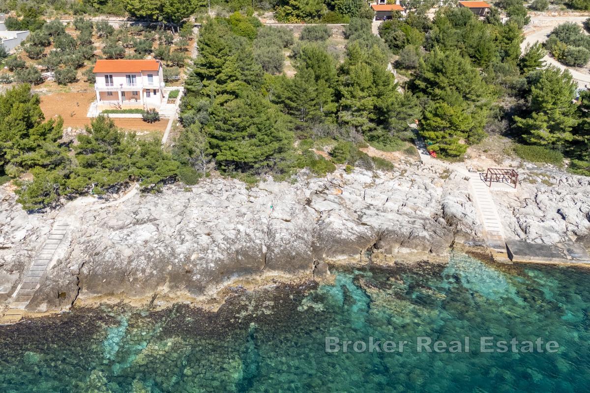 Terrain constructible exceptionnel en bord de mer