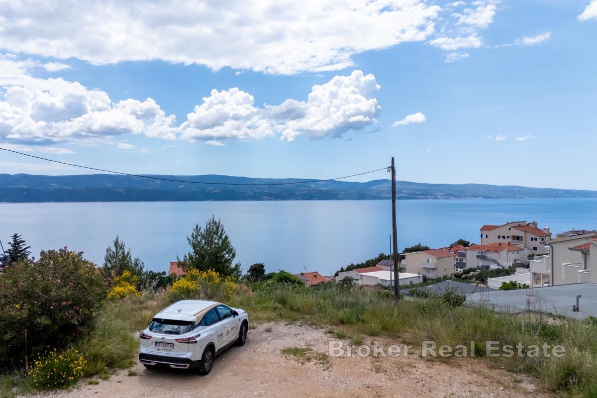 Terrain constructible avec vue panoramique sur mer