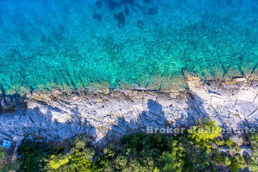 Terrain constructible situé en bord de mer