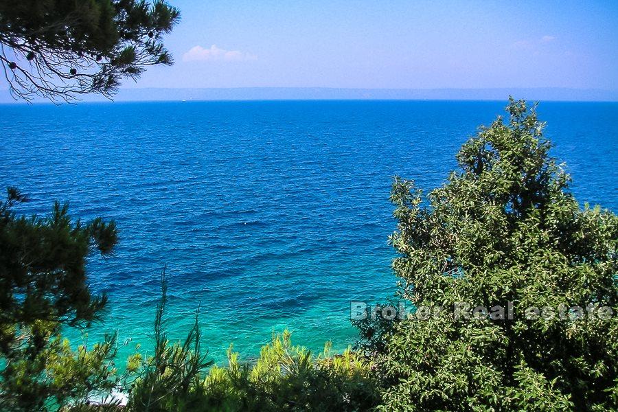 Terrain constructible situé en bord de mer