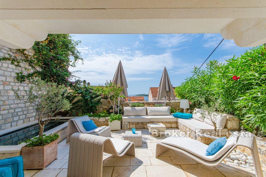 Renovierte Villa mit Meerblick