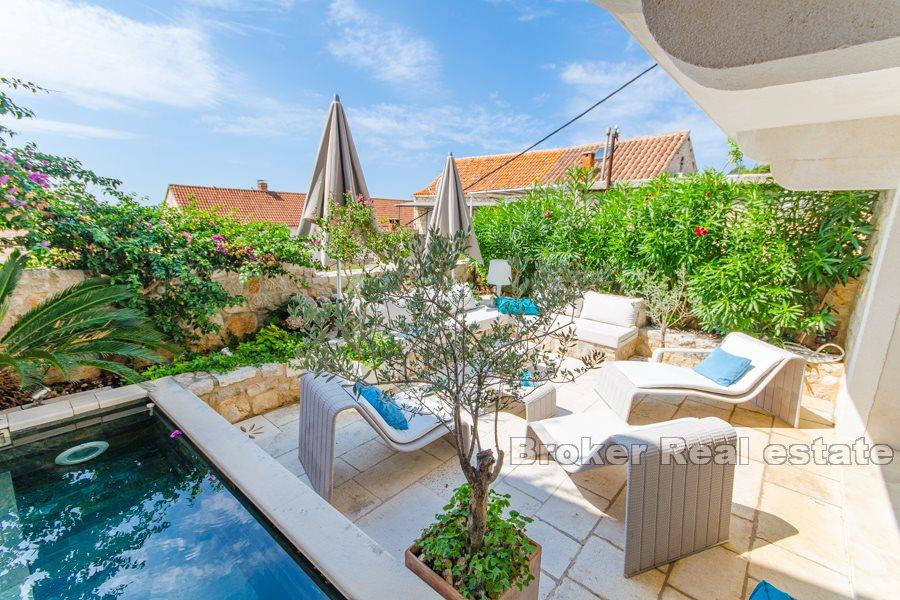 Renovierte Villa mit Meerblick