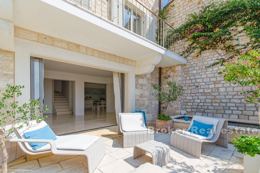 Renovierte Villa mit Meerblick