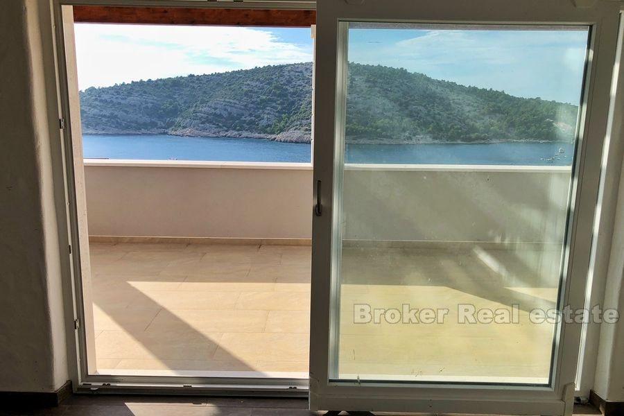 Casa / villa, Villa con piscina e vista mare, in vendita