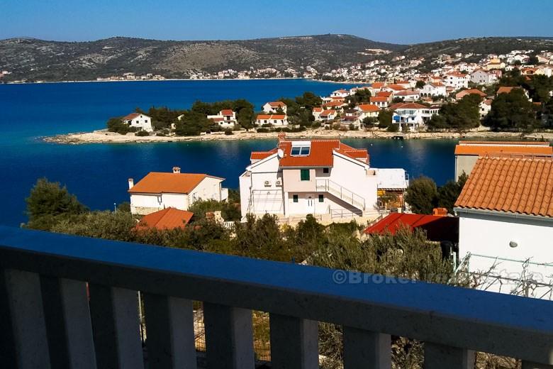 Hus / villa, lägenhet, Lyx villa med en vacker havsutsikt