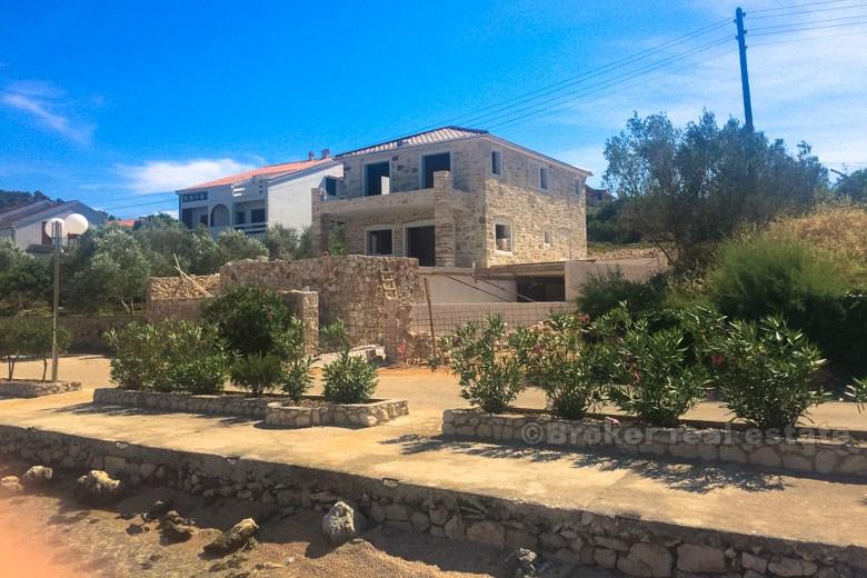 Maison / Villa sur l'île de Ugljan, front de mer, en vente