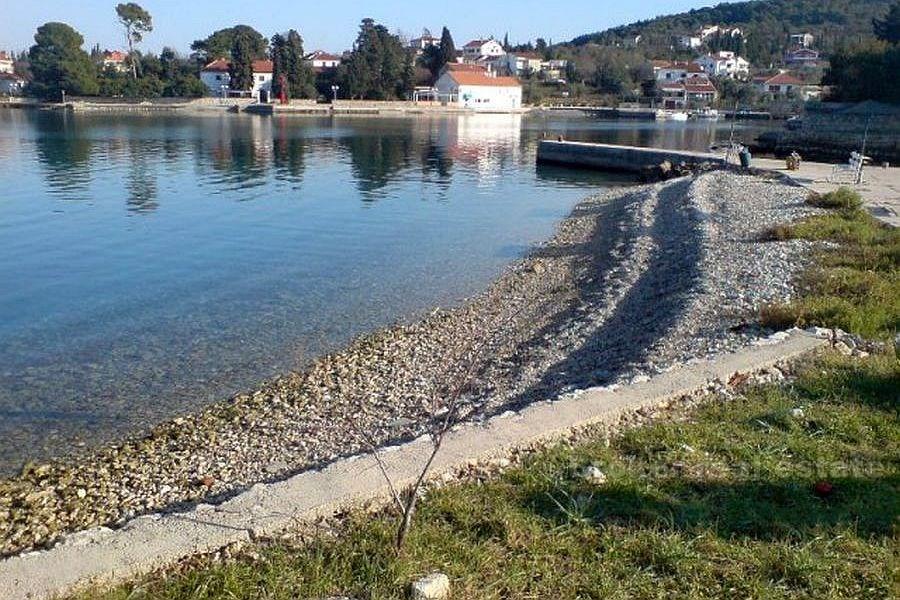 Maison / Villa, 500 m2 de surface habitable, première rangée de la mer