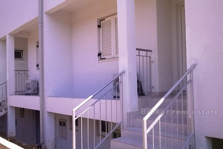 Apartman/Stan, otok Šolta, u blizini mora, na prodaju
