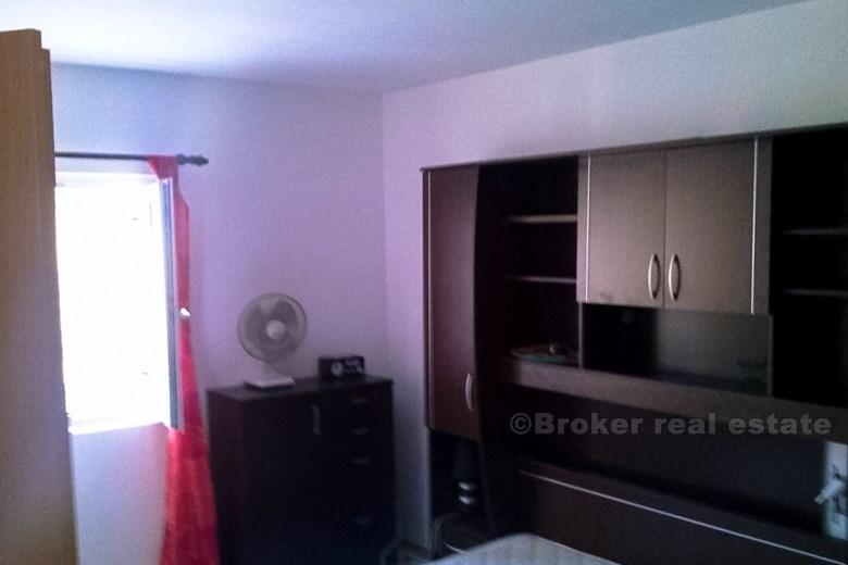 Apartman/Stan, otok Šolta, u blizini mora, na prodaju