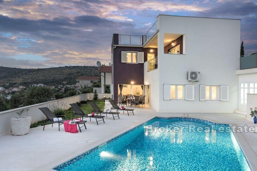 Villa mit Pool