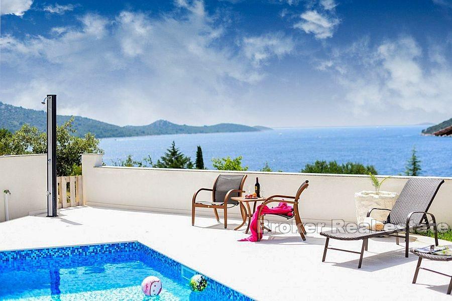 Villa mit Pool