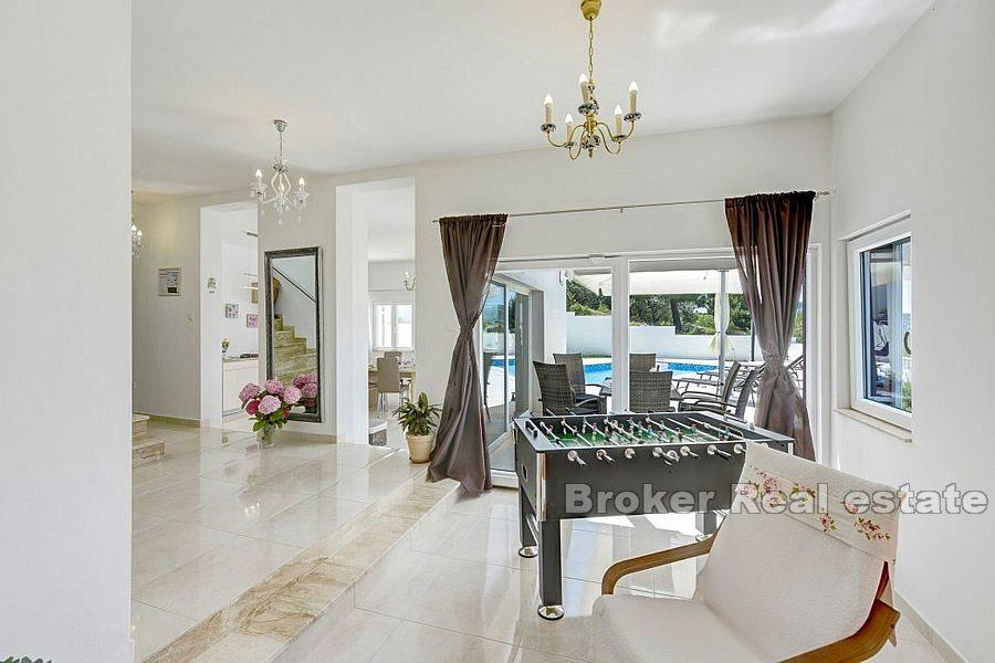 Villa mit Pool
