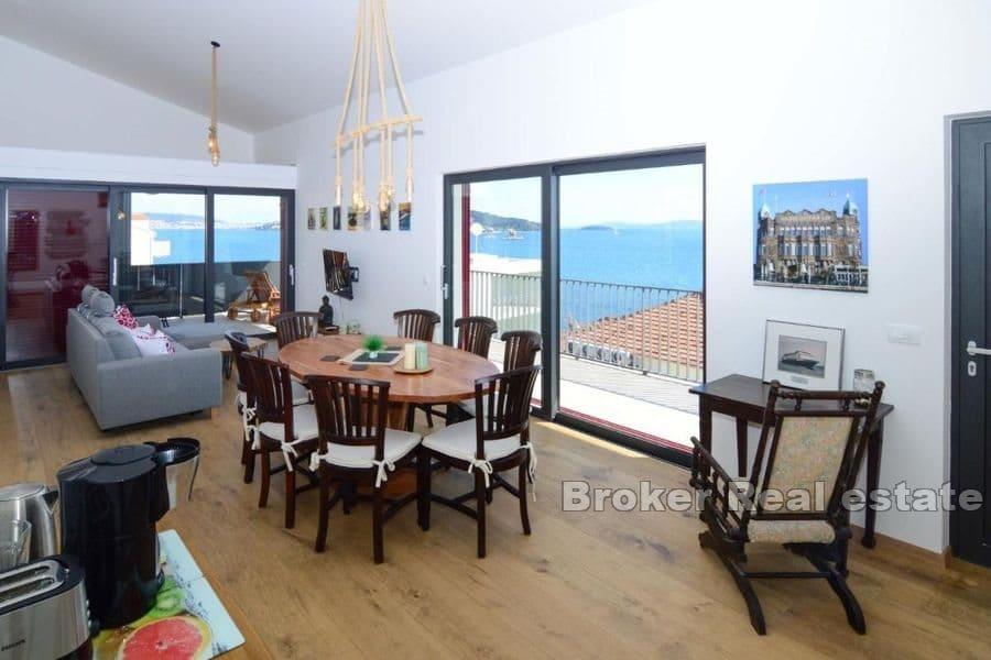 Palazzina con vista mare