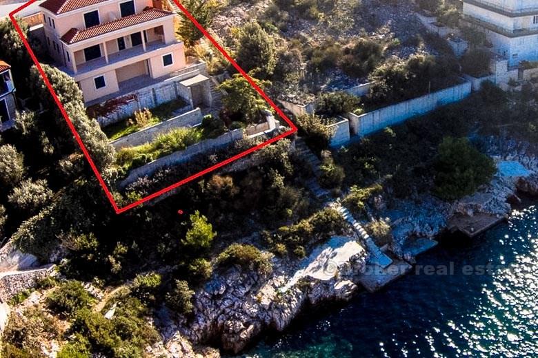 Maison / Villa près de Rogoznica, front de mer avec de belles vues, à vendre