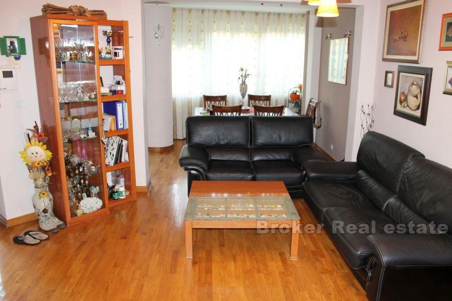 Apartament z ogrodu uprawnego